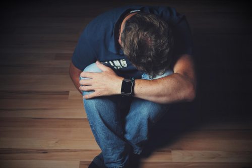 Choroba afektywna dwubiegunowa – czym jest i jak ją rozpoznać?