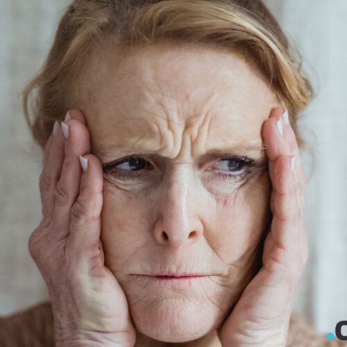 Opieka nad osobą starszą – obowiązki i prawa opiekunów. Praktyczny poradnik